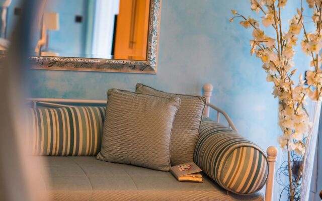 Anastazia Luxury Suites & Rooms