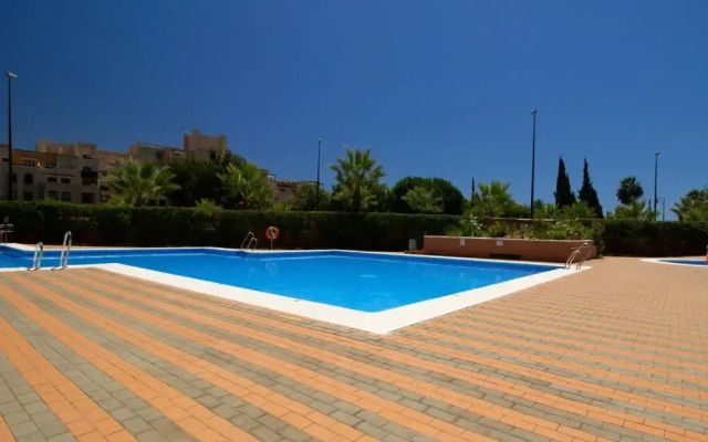 (HAR002) Sea View Apartment 200m to Beach