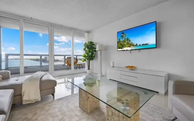 The Grand Wonder Biscayne