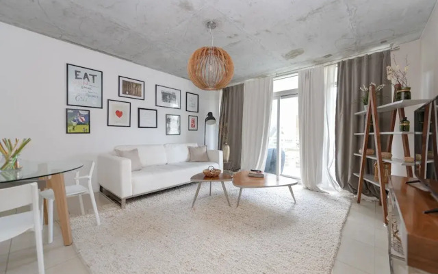 Miami World Rental - Midtown 608
