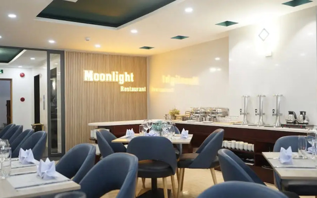Moonlight Nha Trang Hotel