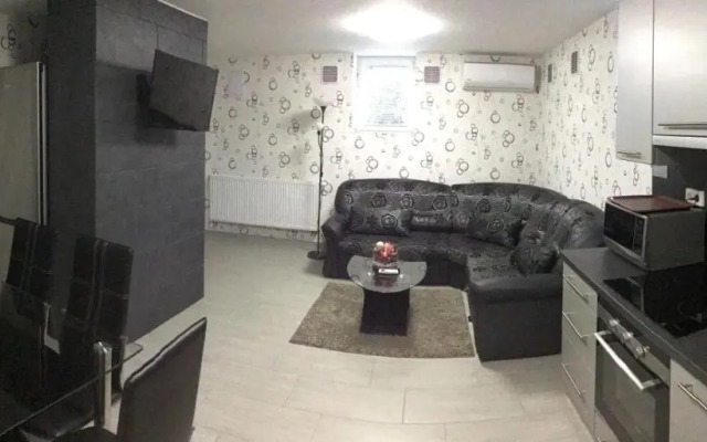 Varkerulet Apartman