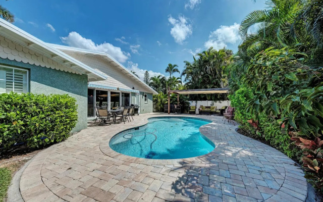 Island Getaway - 205 - 56th