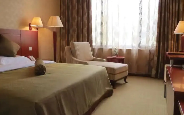 Xinkaitong Hotel Ruili