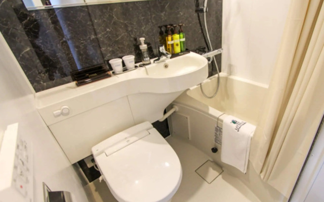 Hotel LiVEMAX Osaka Honmachi