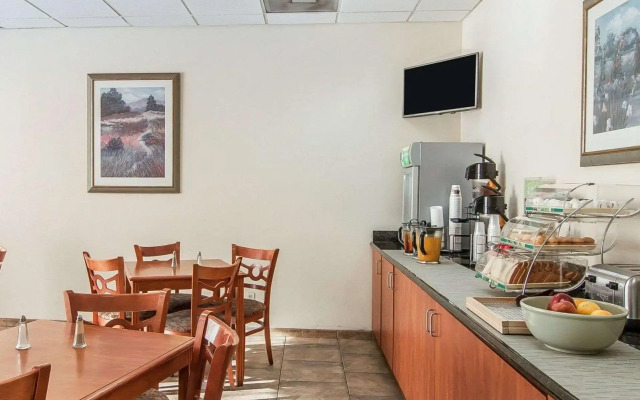 Quality Inn Downtown Convention Center
