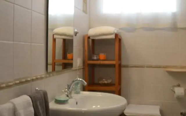 Theia Apartment