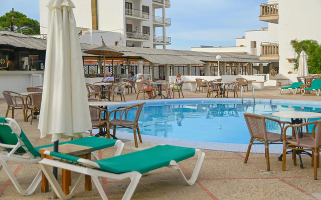 Hotel Pinos Playa