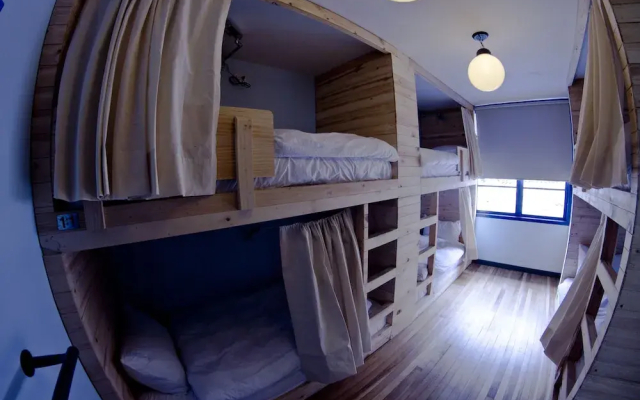 1212 Hostels