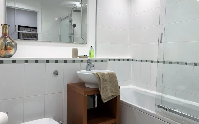 St Enoch Apartment