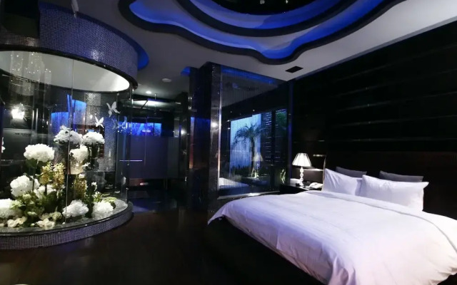 THE YORKER De'luxe Motel