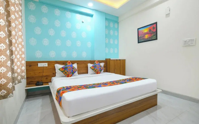 Fabhotel Chirag Inn
