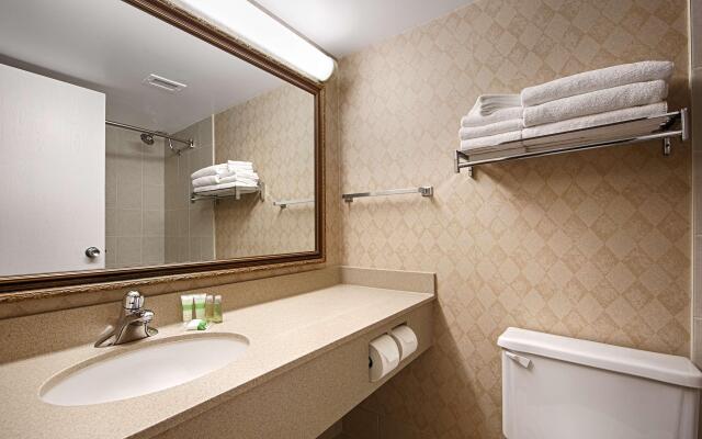 Best Western North Bay Hotel & Conference Centre
