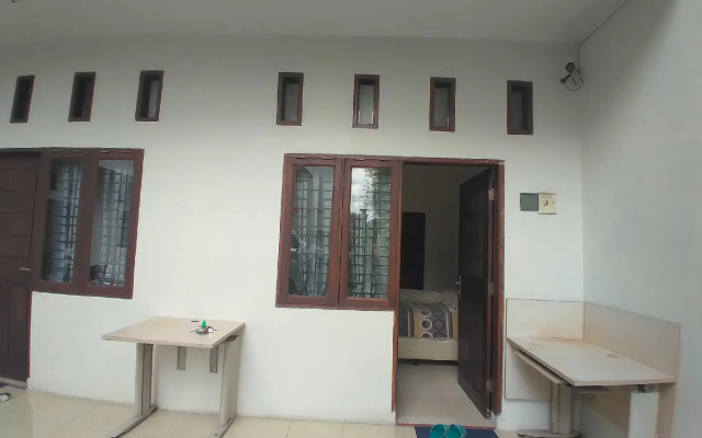 OYO 90751 Graha Sei Batugingging