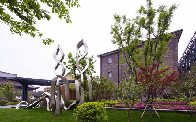 Cheery Dragon Canal Hotel Hangzhou