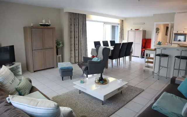 Apartment in Nieuwpoort With sea Views