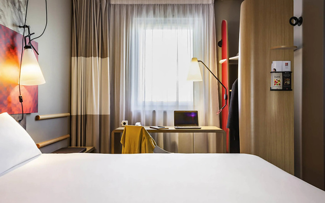 ibis Sens Hotel