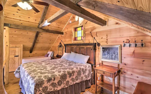 Mountain View Hideaway w/ Outdoor Fireplace!