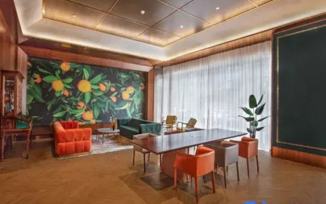 Orange Hotel (Wuhan Qingnian wansongyuan Road)