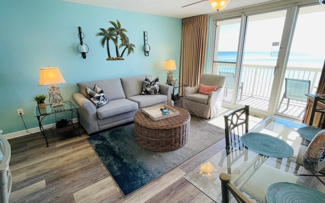 Pelican Beach 1006 1 Bedroom Condo by Pelican Beach Management