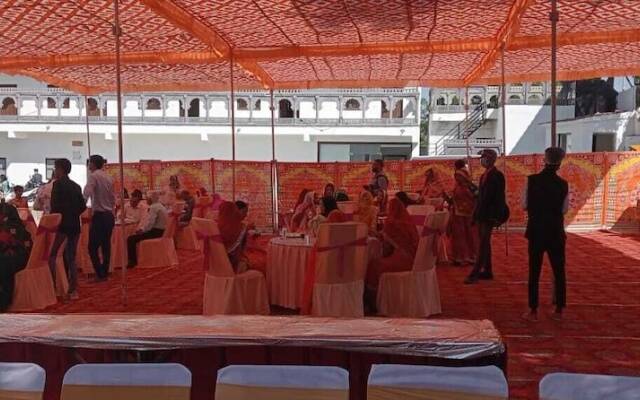 Keshav Resort