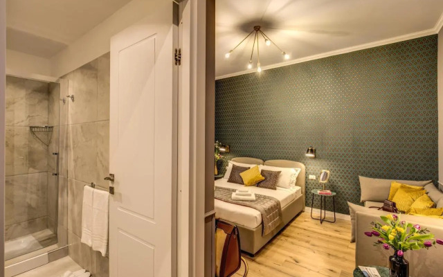 Tree Charme Parliament Suites