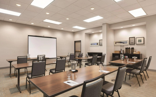 Country Inn & Suites by Radisson, San Diego North, CA