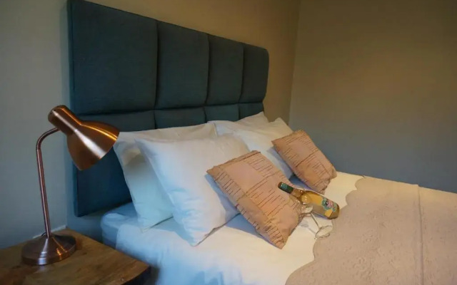 Centurion Guest House and Lodge