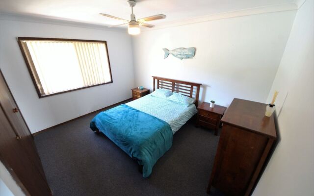 Sandy Feet at Hat Head