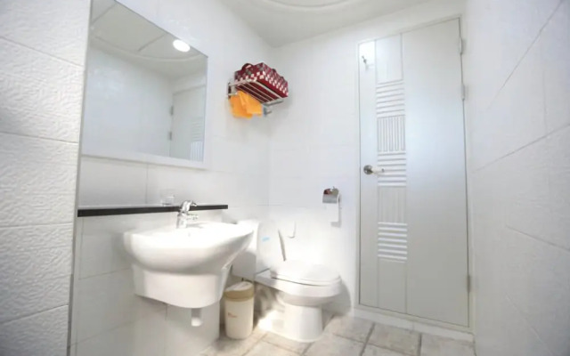 Buan Mohyang Crystal Pension