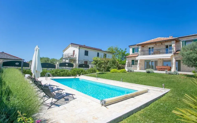 Villa Nika