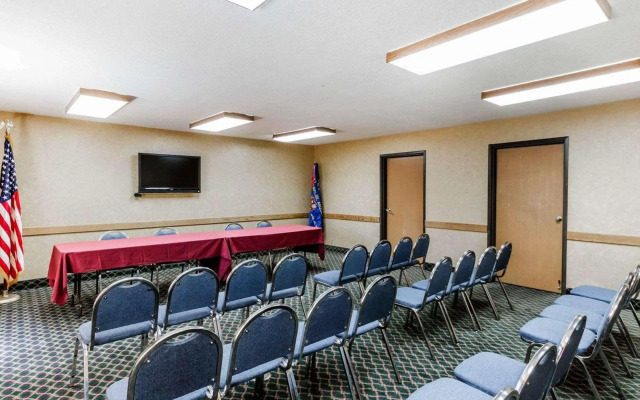 Comfort Inn & Suites Surprise Near Sun City West