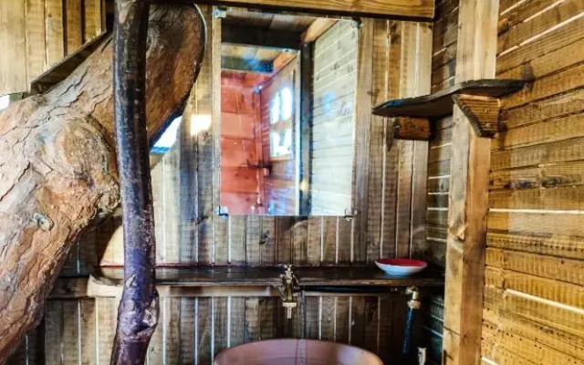 Gea tree house