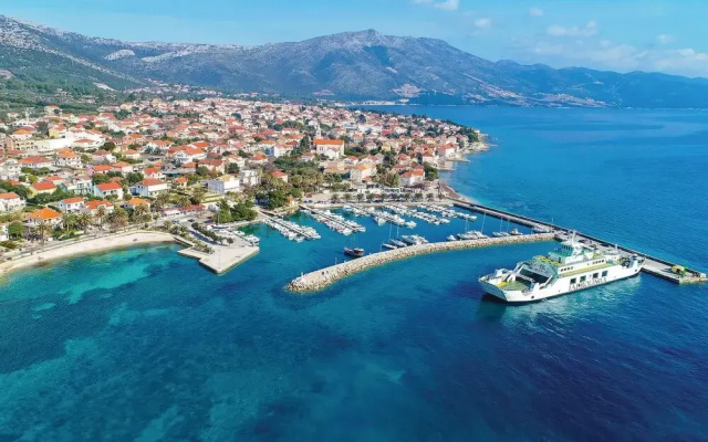 Stunning Home in Orebic With Wifi and 5 Bedrooms
