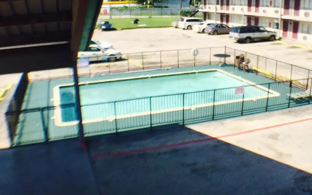 Austin Motor Inn