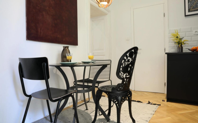 Premium Class Apartments III