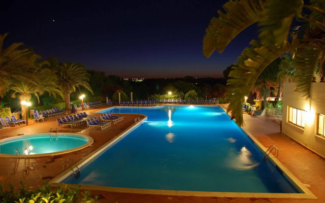 Paradise Beach Resort