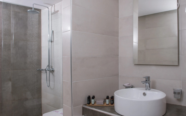 Athina Palace Resort & Spa