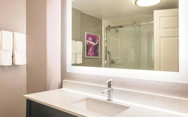 La Quinta Inn & Suites by Wyndham Atlanta Conyers