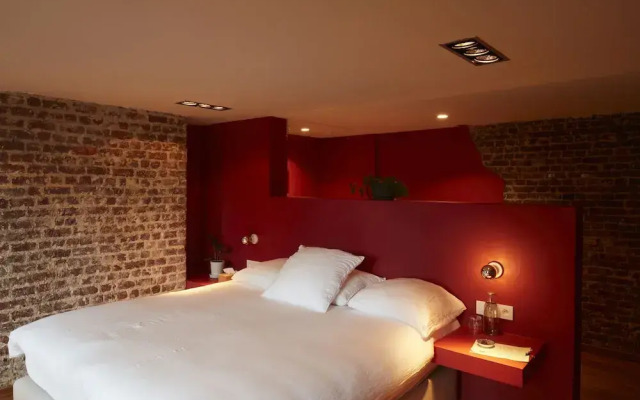Chambre d'Amis by Alix