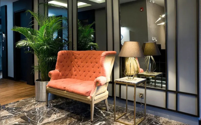 7 Rooms - Adults Only