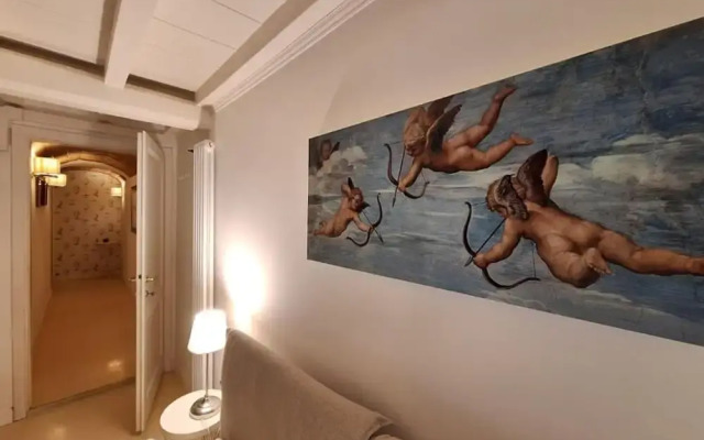 Cozy & Charming Florentine Hideaway