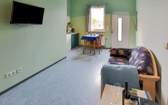 Nifty Apartment in Rövershagen near Sea