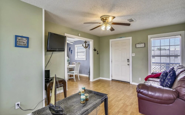 Surf N Swim - 2 Br Home