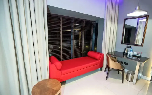 Lilly Grand Luxury Hotel and Apartment