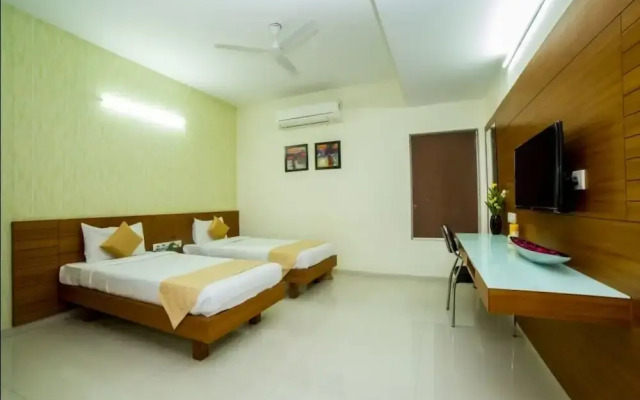 FabHotel Hill View Gachibowli