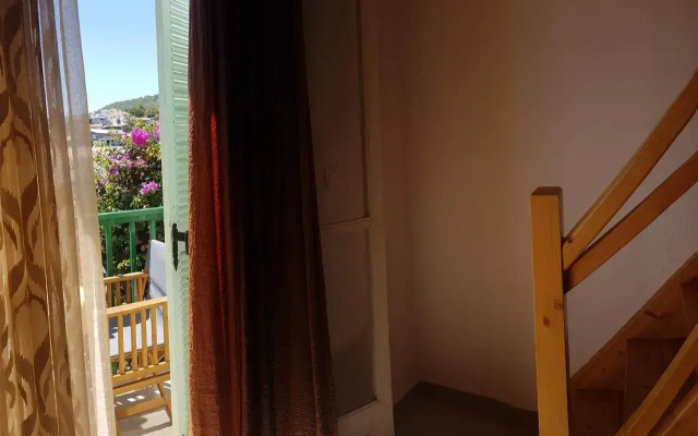 Aiolos House