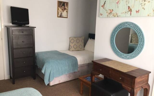 Castle Lodge Guest House