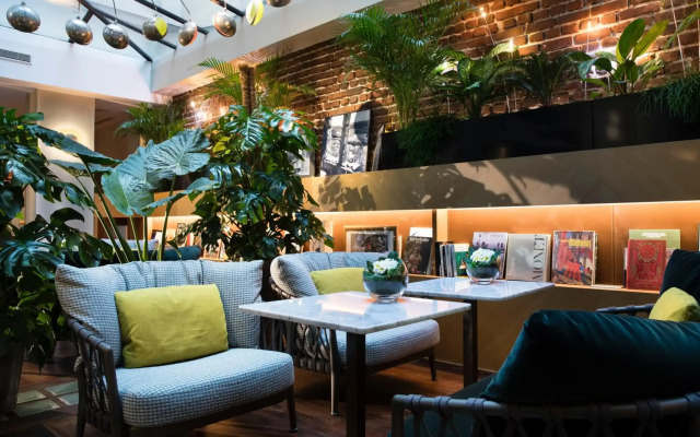 Hotel Le Six