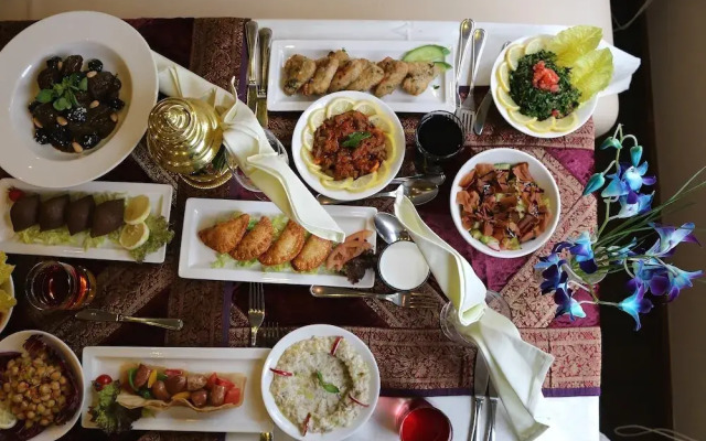 Отель Grand Belle Vue 